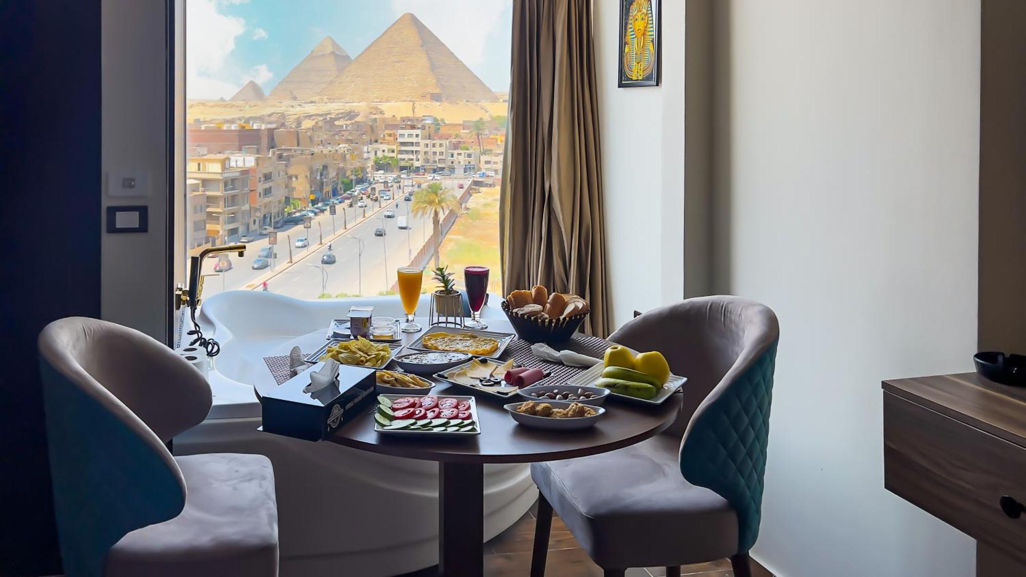 Nazlet el-Sîsi Imperial Pyramids Heights View Bed & Breakfast エクステリア 写真