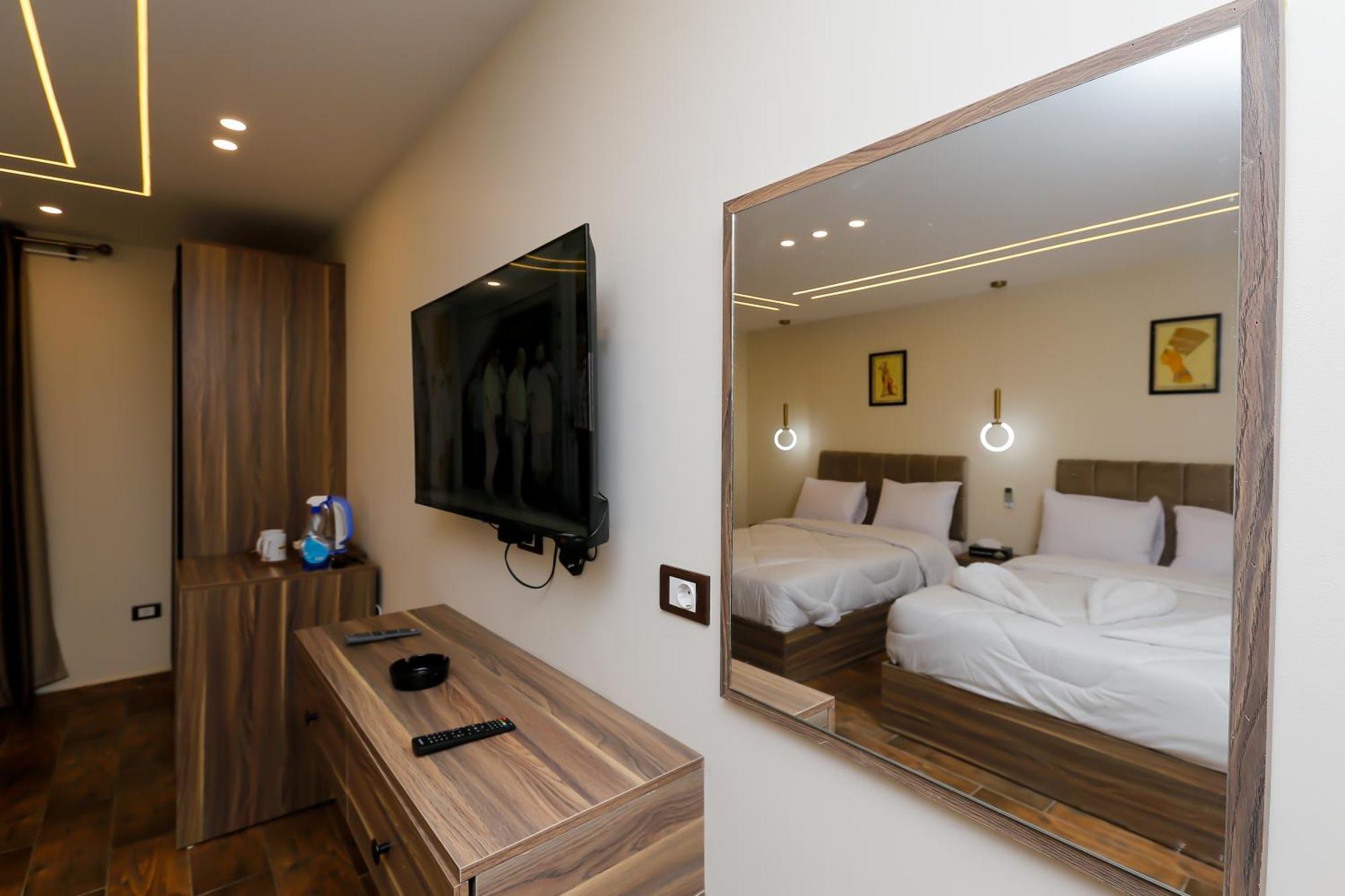 Nazlet el-Sîsi Imperial Pyramids Heights View Bed & Breakfast エクステリア 写真