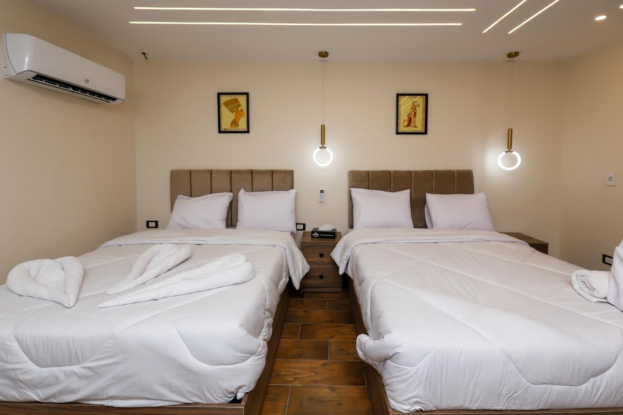 Nazlet el-Sîsi Imperial Pyramids Heights View Bed & Breakfast エクステリア 写真