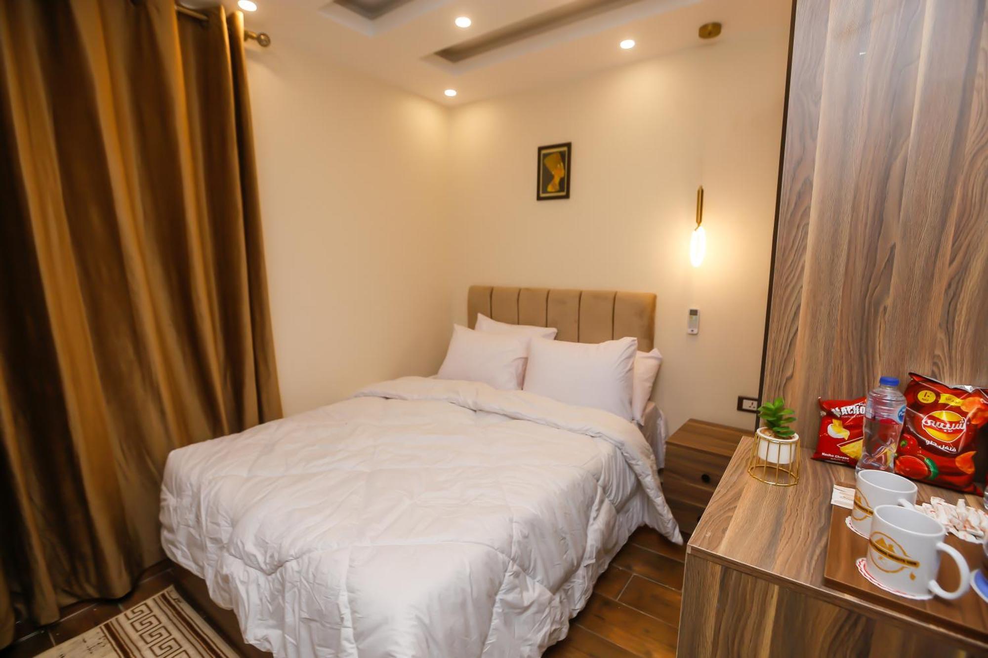 Nazlet el-Sîsi Imperial Pyramids Heights View Bed & Breakfast エクステリア 写真