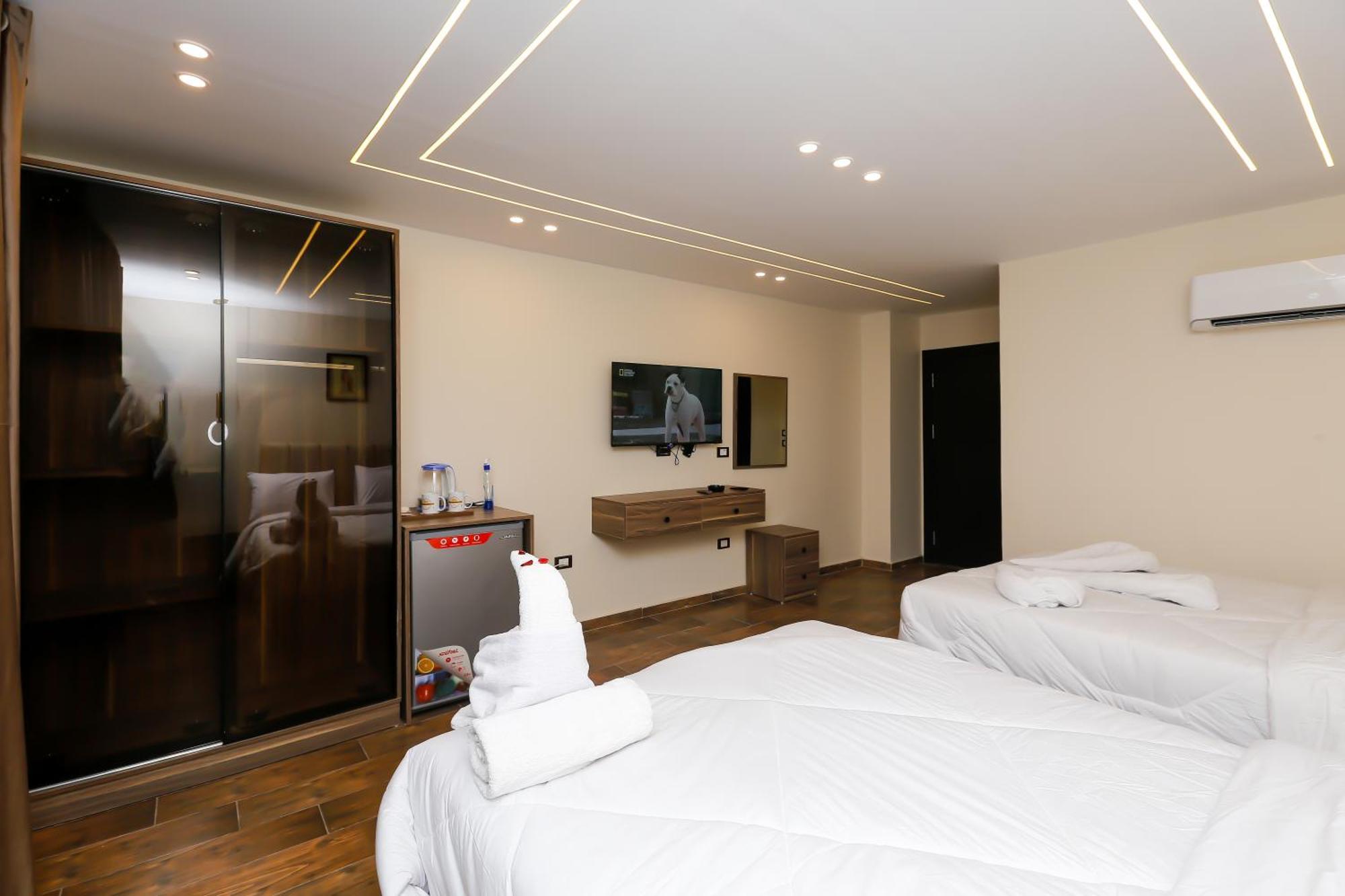 Nazlet el-Sîsi Imperial Pyramids Heights View Bed & Breakfast エクステリア 写真