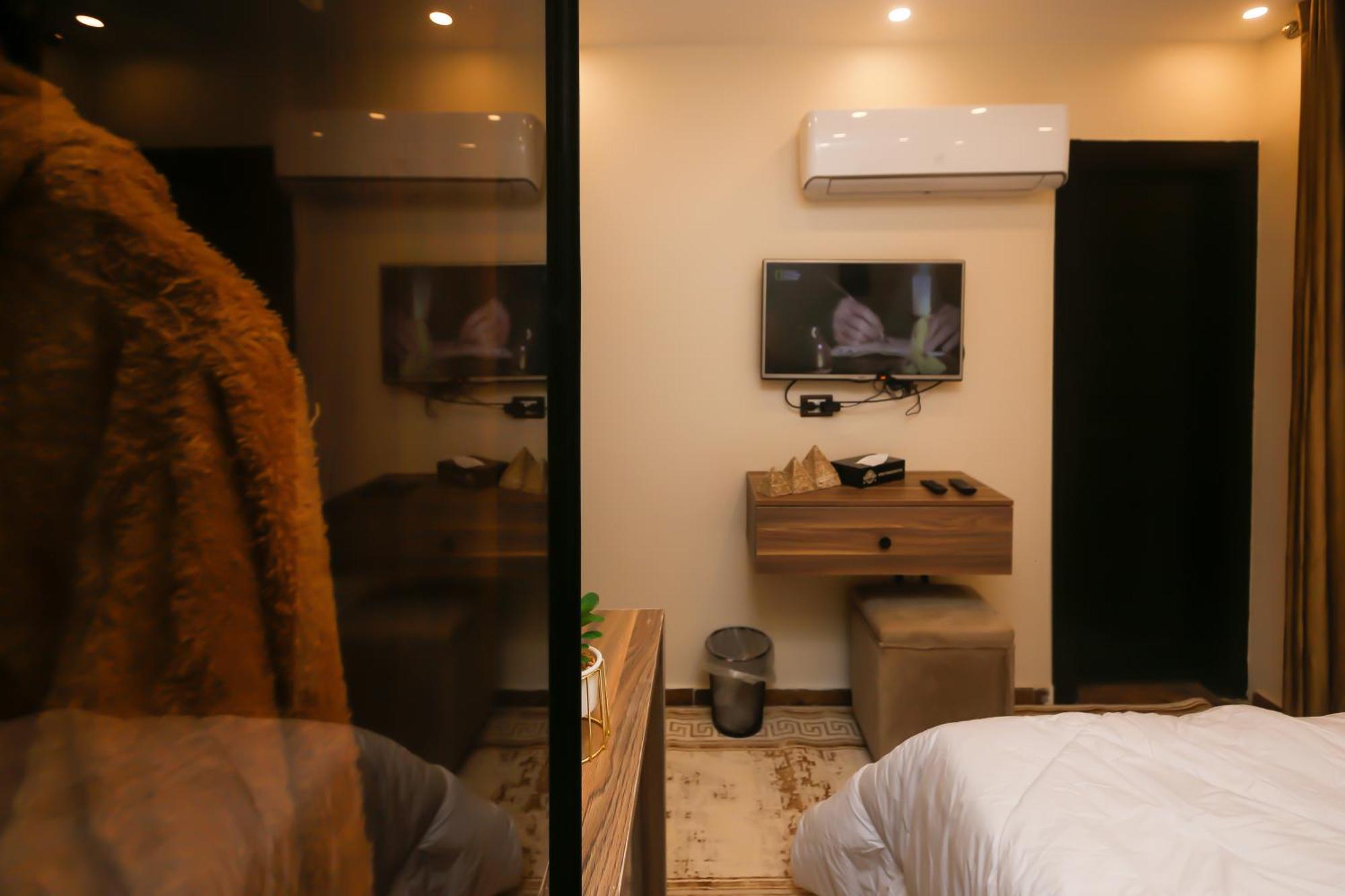 Nazlet el-Sîsi Imperial Pyramids Heights View Bed & Breakfast エクステリア 写真