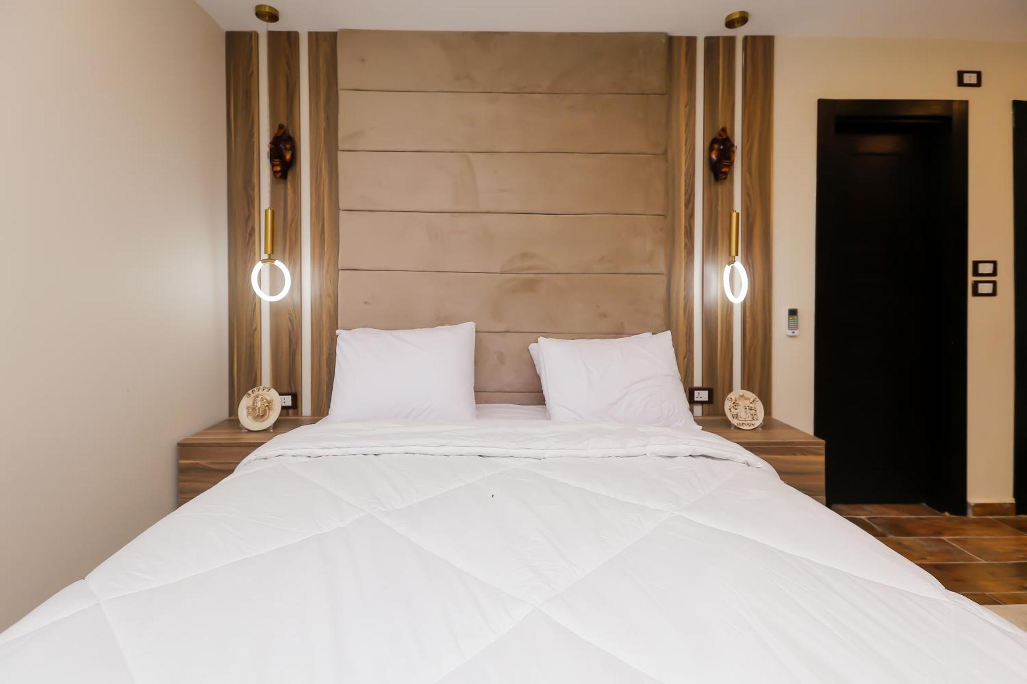 Nazlet el-Sîsi Imperial Pyramids Heights View Bed & Breakfast エクステリア 写真