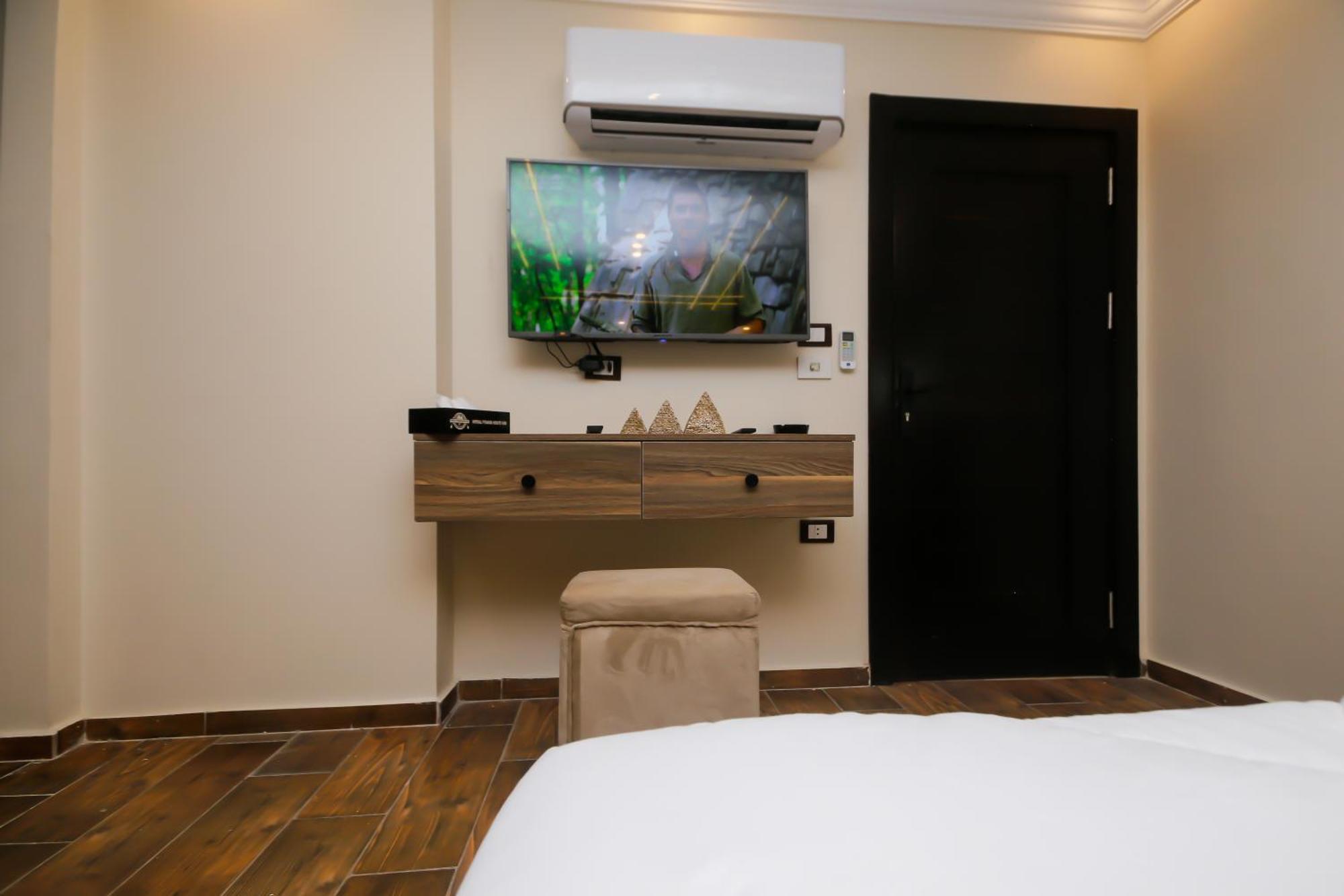 Nazlet el-Sîsi Imperial Pyramids Heights View Bed & Breakfast エクステリア 写真
