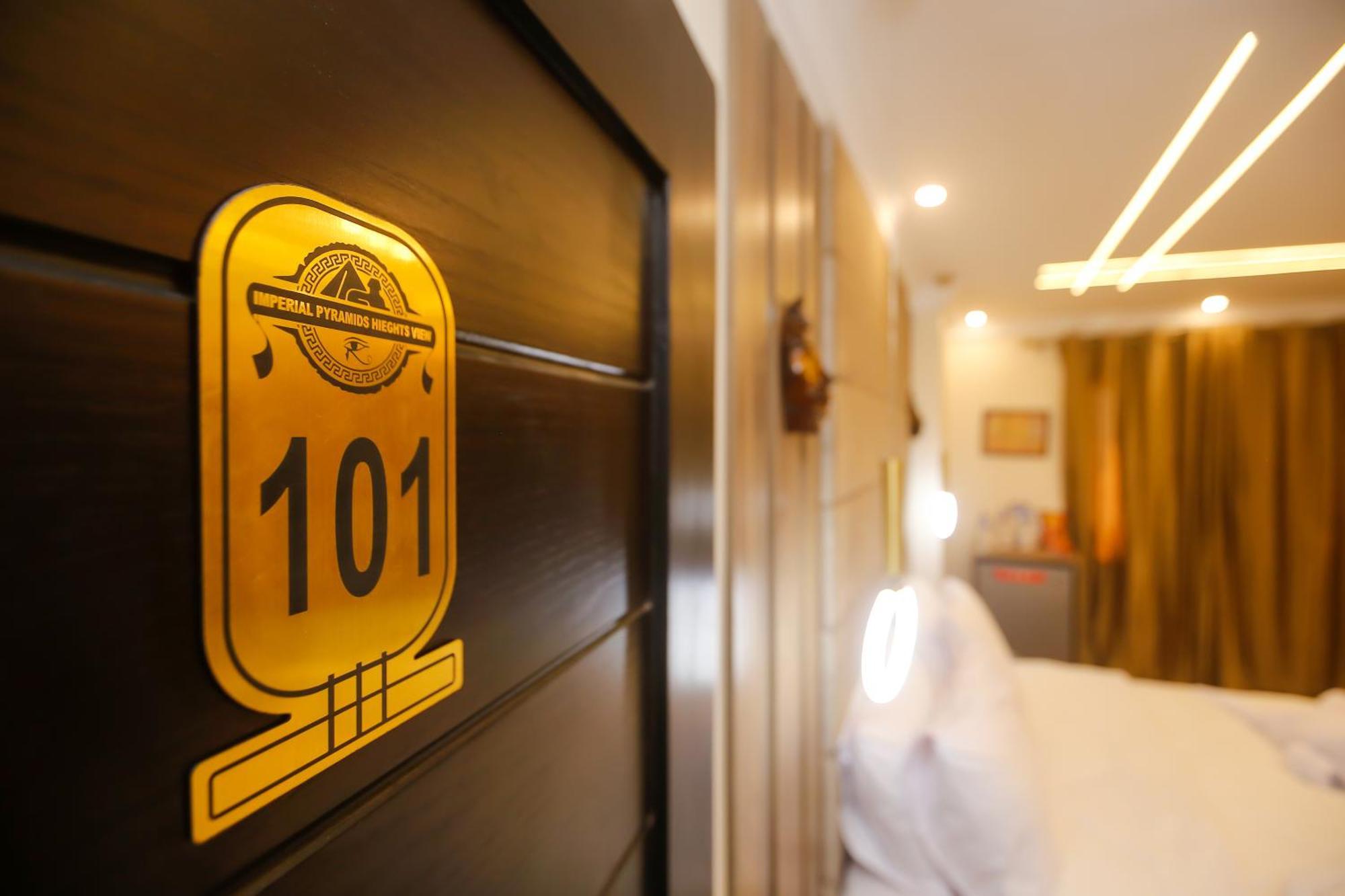 Nazlet el-Sîsi Imperial Pyramids Heights View Bed & Breakfast エクステリア 写真